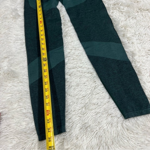 Victoria’s Secret PINK Seamless leggings size S 2 pairs - orange and green - Picture 6 of 11